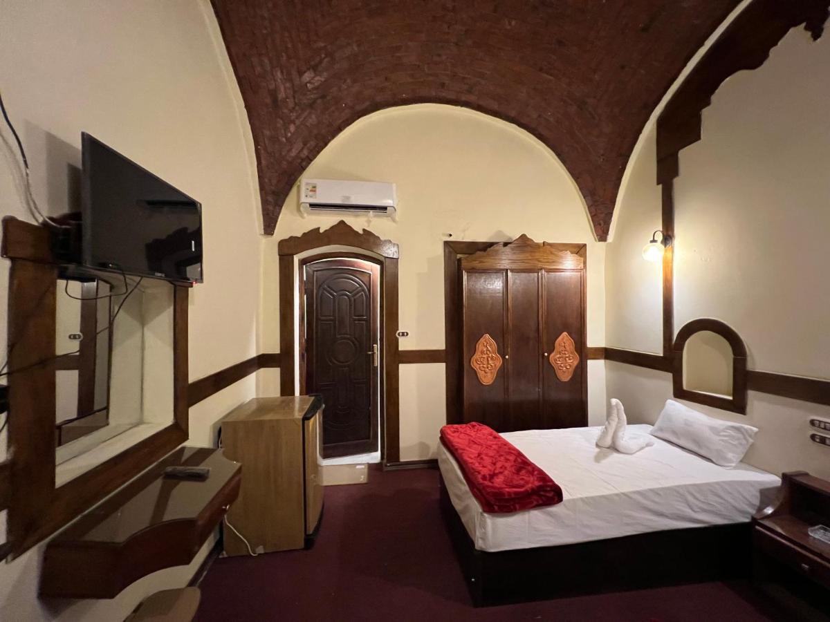 לוקסור Elphardous Oasis Hotel מראה חיצוני תמונה