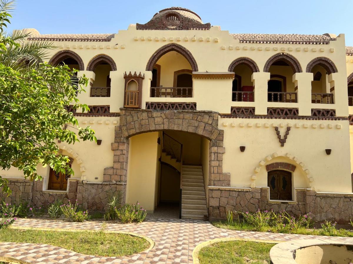 לוקסור Elphardous Oasis Hotel מראה חיצוני תמונה